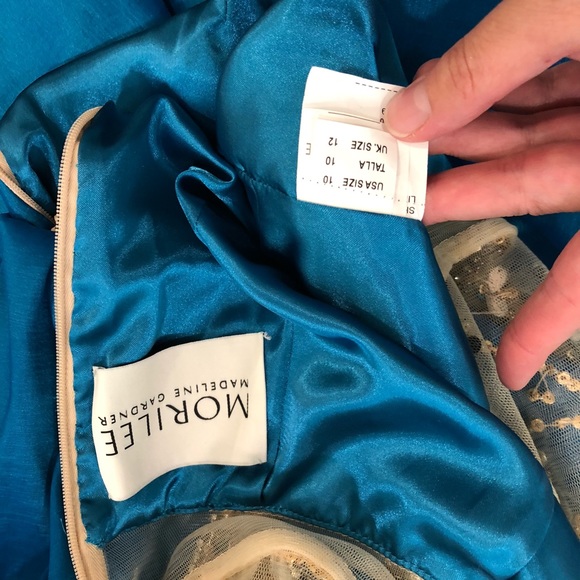 NWOT STUNNING mermaid style sleeveless gown with beaded illusion mesh top… - Picture 6 of 6